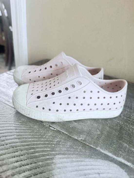 Native Other - Native Jefferson Girls Shoes Size C11 Sneaker Water Shoes Lightweight Milk Pink